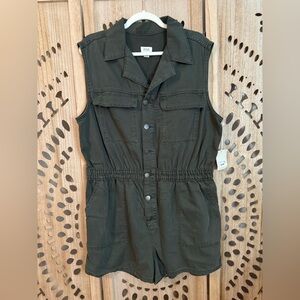 NWT - a.n.a. Oregano Green Romper